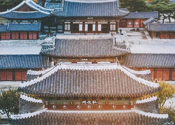 3 Mins From Konkuk Station, 10 Mins Walk From Seongsu Station