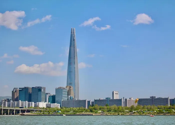 3 Mins From Konkuk Station, 10 Mins Walk From Seongsu Station アパート *
